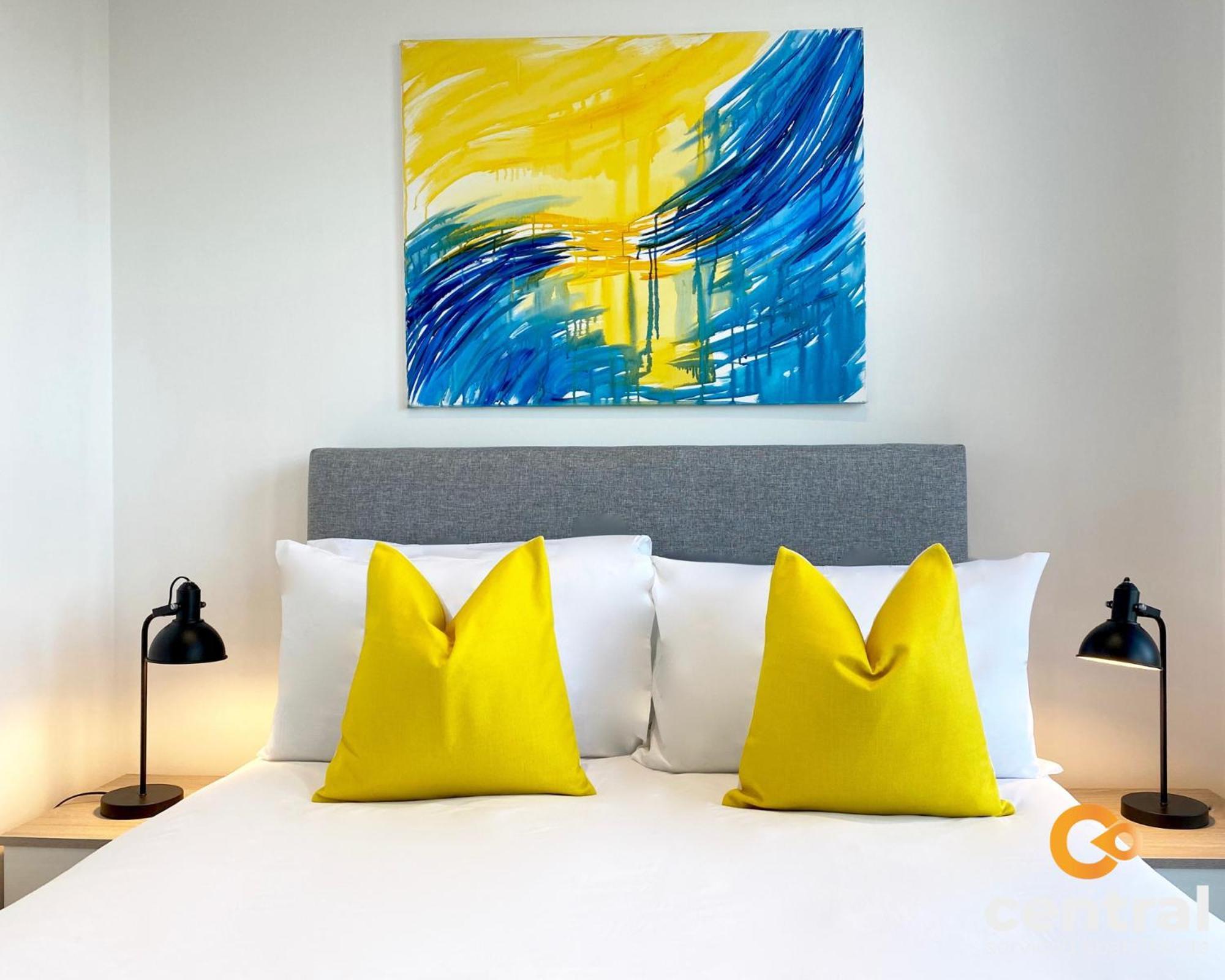 Central Serviced Apartments: City-Center Comfort with Parking & Wi-Fi Dundee Exterior photo